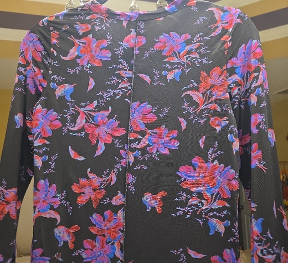 rag & bone Black and Pink Floral Blouse Very Stretchy Bust:16 In and 25 In. Long - Picture 7 of 11